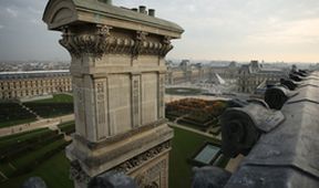 Louvre Story